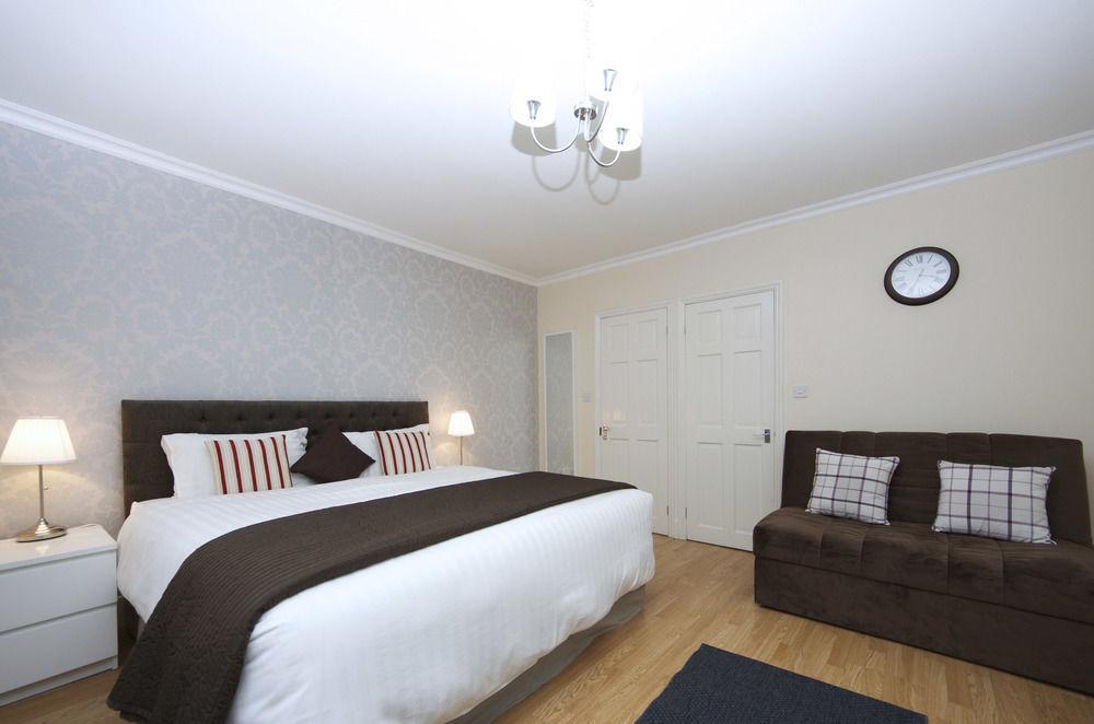 W14 Apartments London Bagian luar foto
