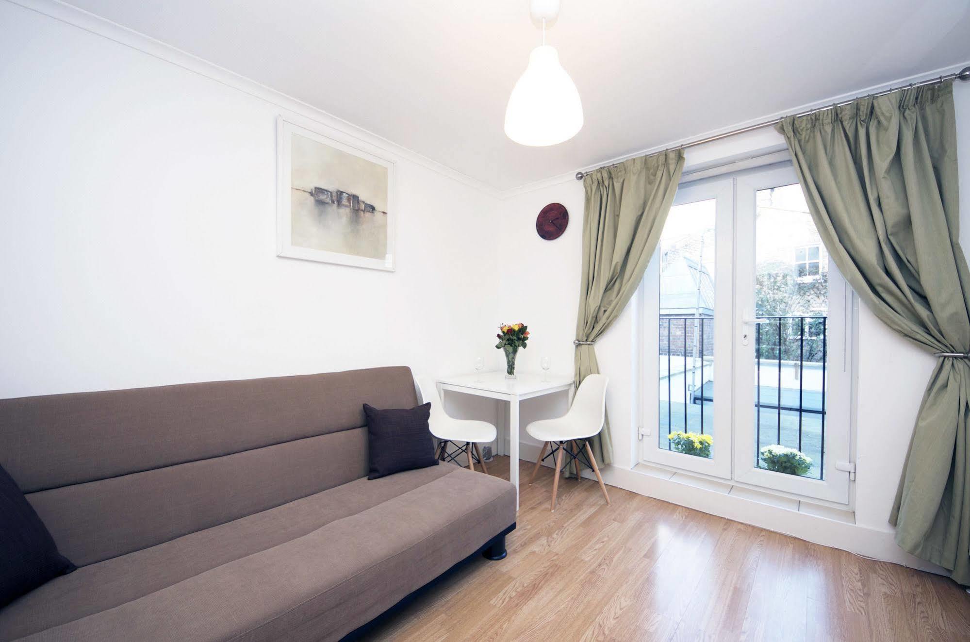 W14 Apartments London Bagian luar foto