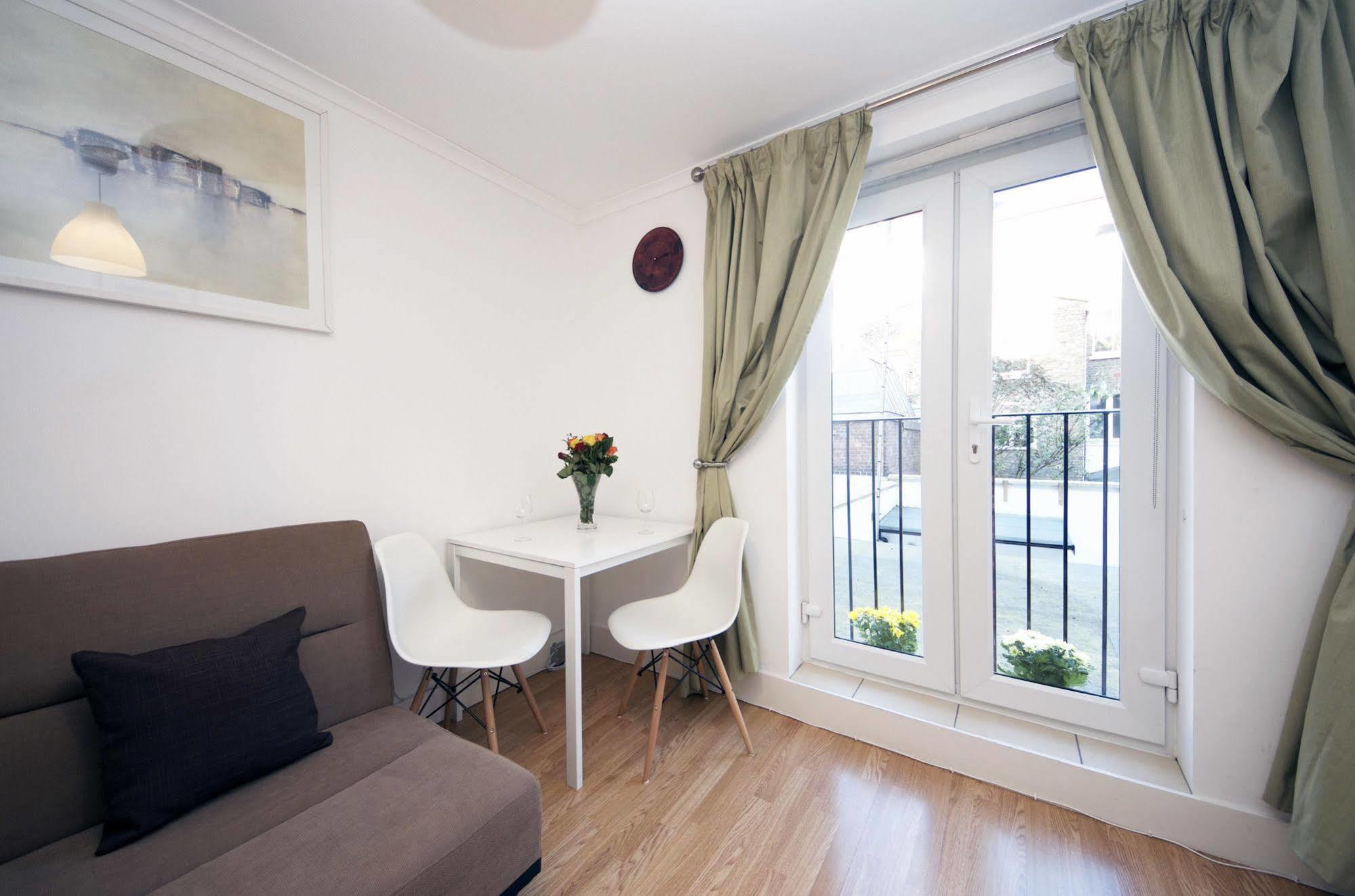 W14 Apartments London Bagian luar foto
