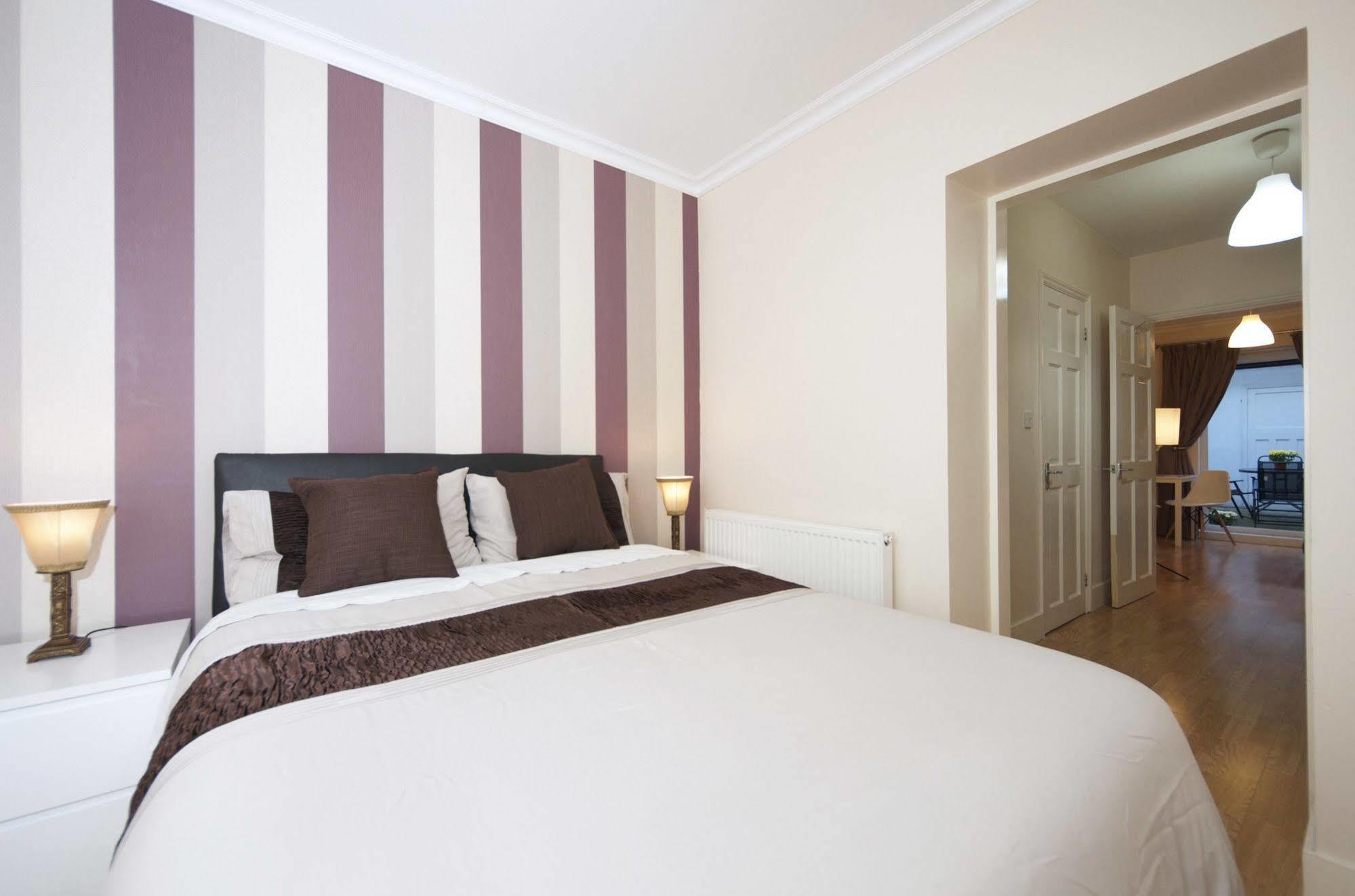 W14 Apartments London Bagian luar foto