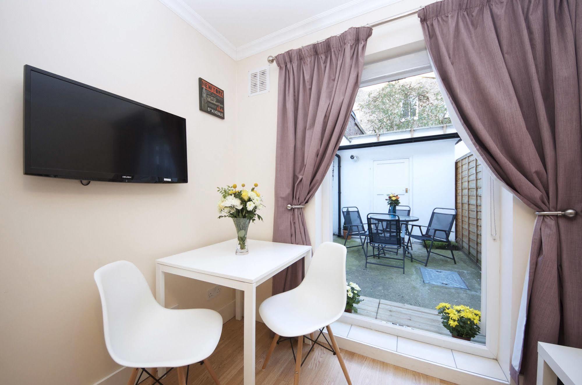 W14 Apartments London Bagian luar foto