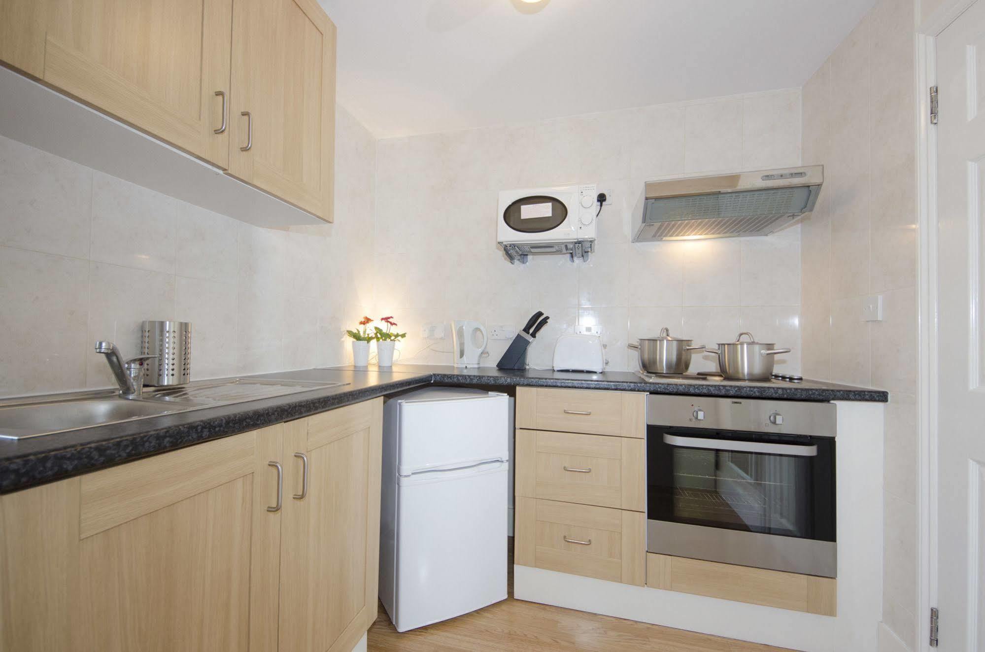 W14 Apartments London Bagian luar foto