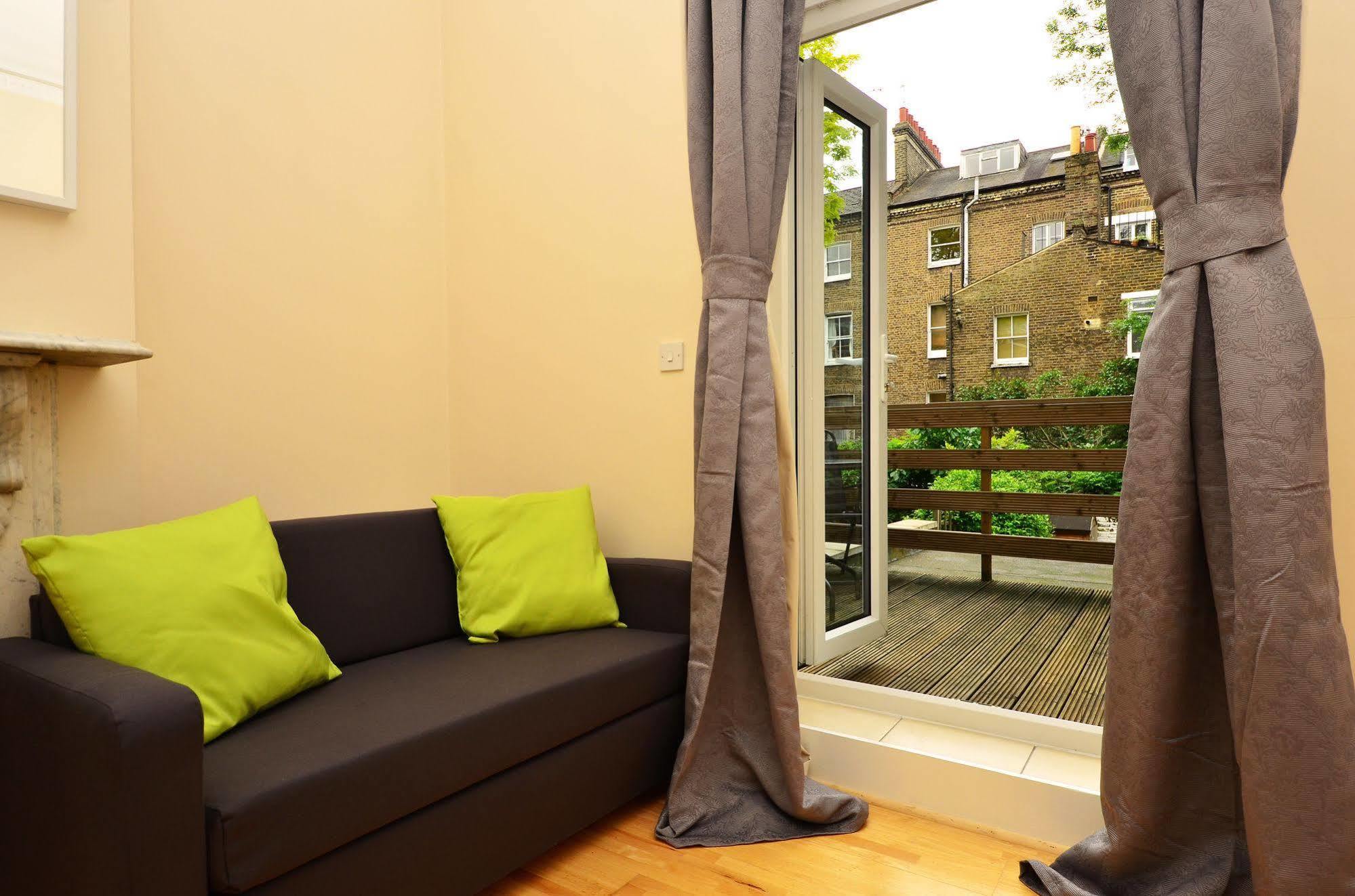 W14 Apartments London Bagian luar foto