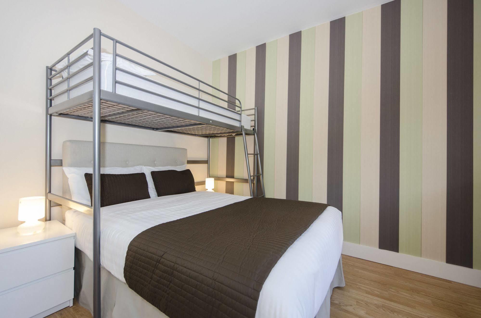W14 Apartments London Bagian luar foto